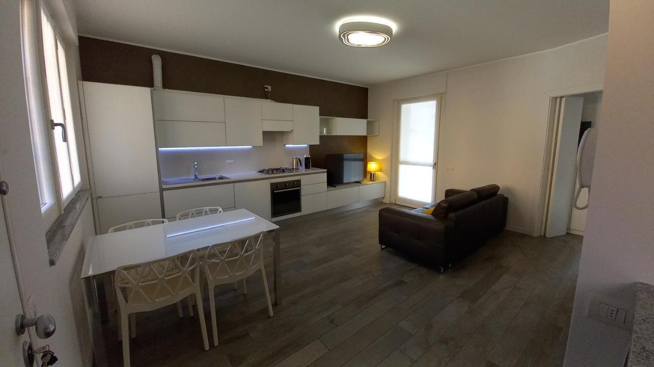 Home Sweet Home Pessano con Bornago Exterior foto